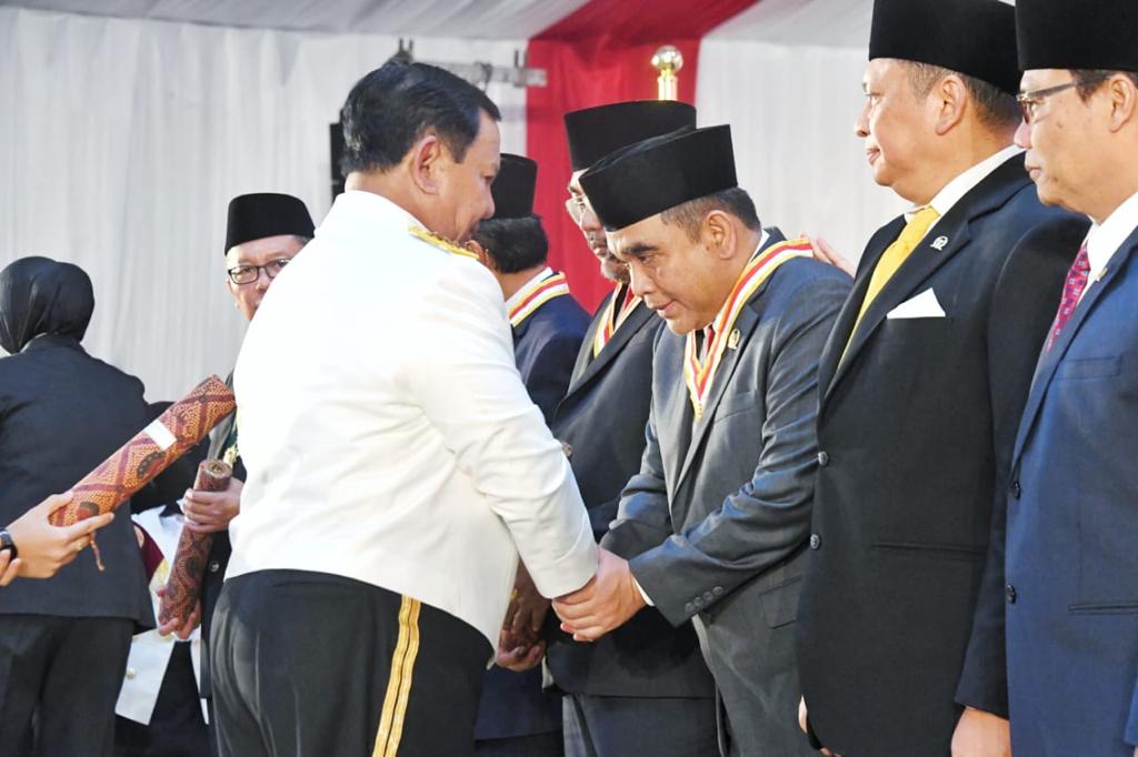 Ahmad Muzani .